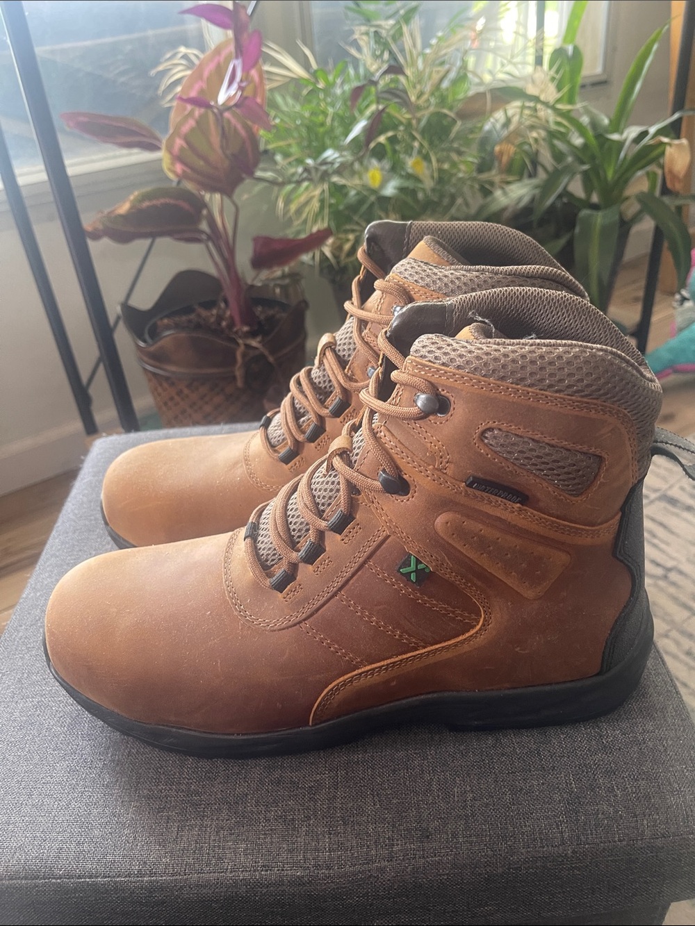 NWT! Men's Brown Lace-Up Leather Steel Toe Work Boots - Tough & Durable